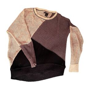 DKNY Women's Black and Grey Sweater